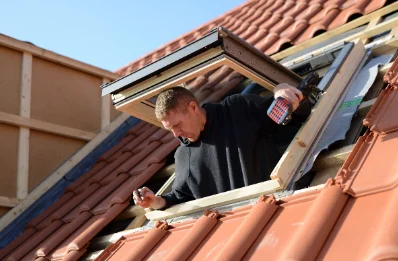 Pose de fenêtres de toit Velux à Cambligneul